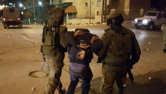 IOF kidnaps several Palestinians during raids on homes