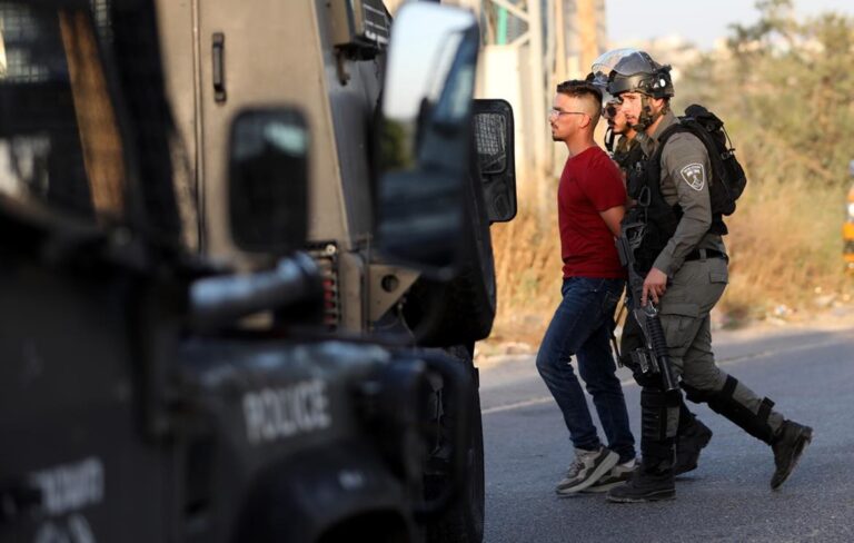 اعتقالات واعتداءات لقوات الاحتلال والمستوطنين في الضفة وغزة