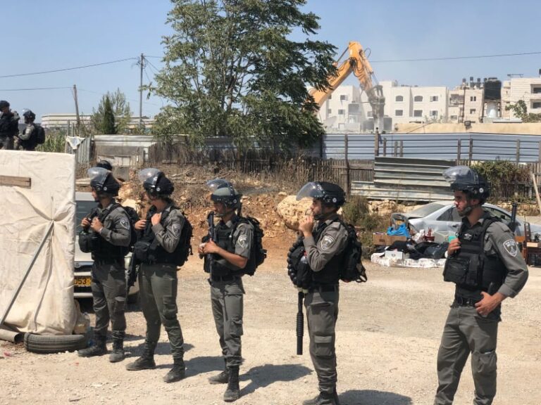 الاحتلال يهدم منزلا في بلدة الخضر جنوب بيت لحم  